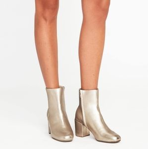 Old Navy gold block heel ankle boots 8